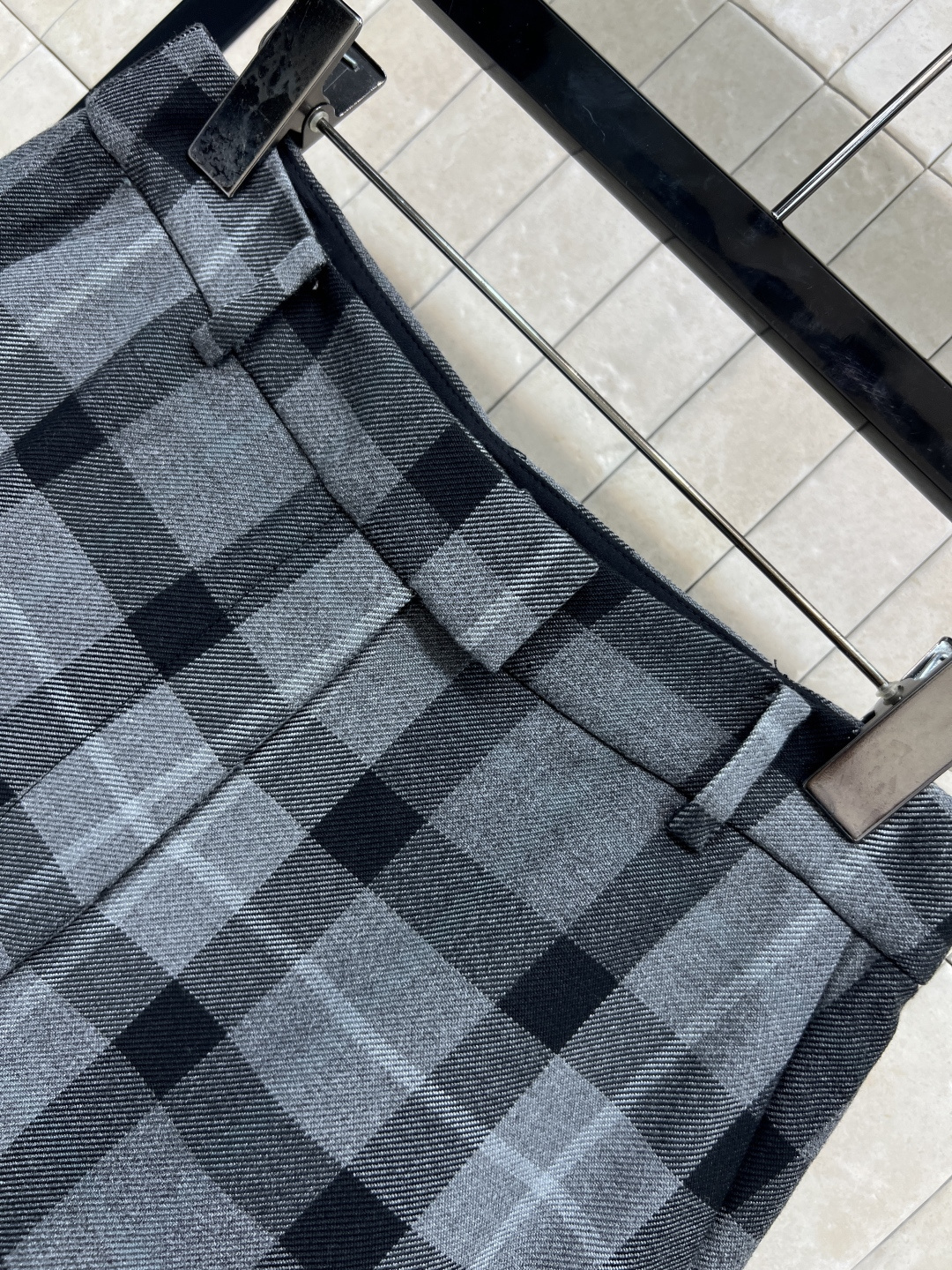 D家 25秋冬新款 复古格纹毛呢系列 格纹高腰A字短裤 超短裤巨显腿长 拉长比例感神器 高腰A字版型遮肉