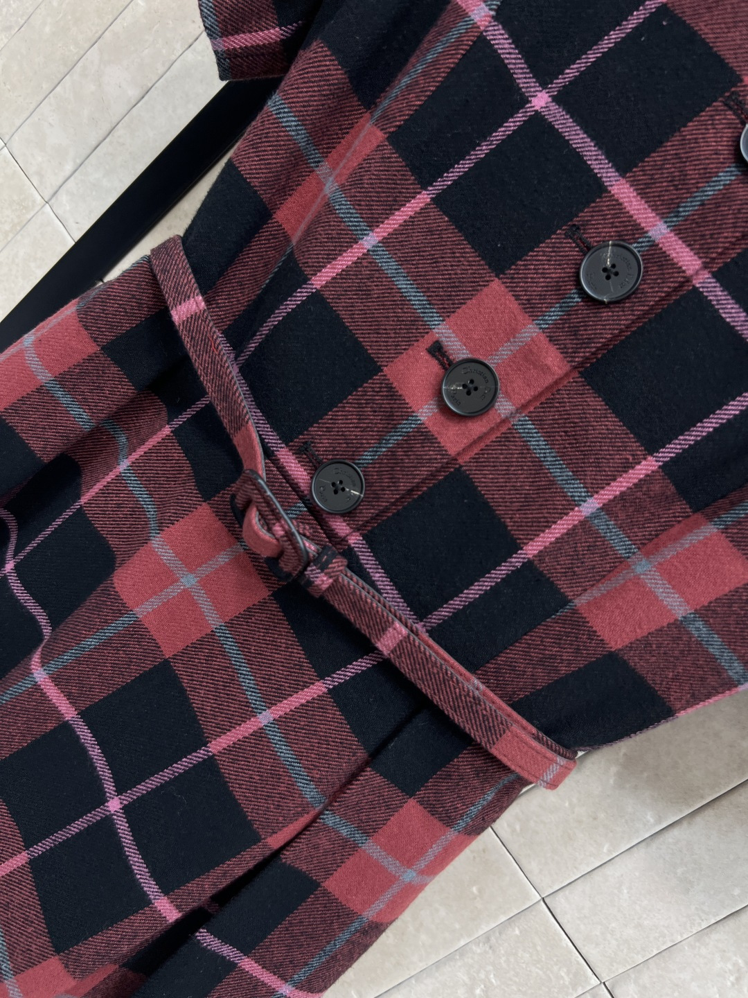 D家 25秋冬新款 复古格纹毛呢系列 泡泡袖小外套+西装外套+一片式百褶短裙+半身裙+短袖连衣裙+吊带连