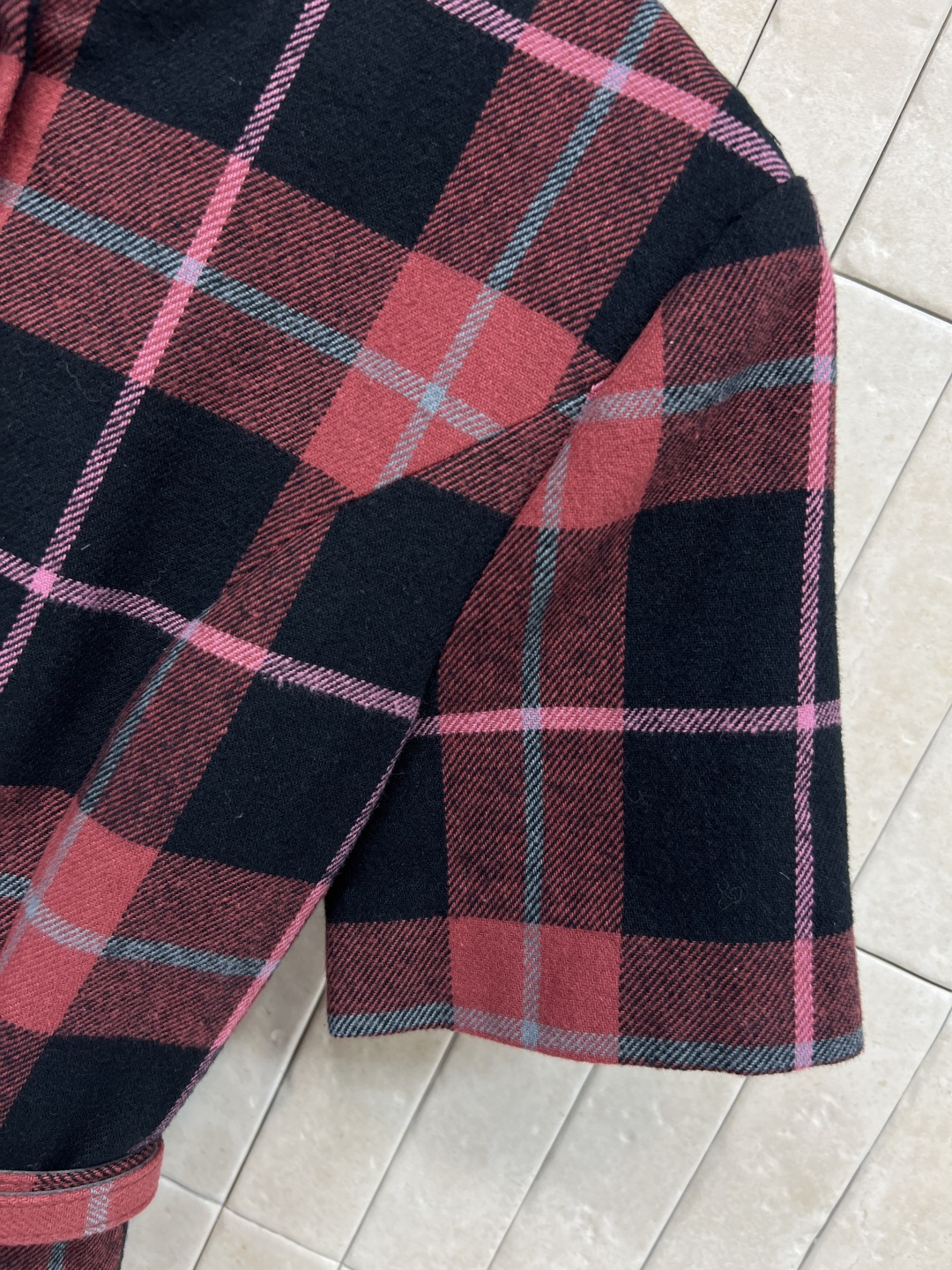 D家 25秋冬新款 复古格纹毛呢系列 泡泡袖小外套+西装外套+一片式百褶短裙+半身裙+短袖连衣裙+吊带连