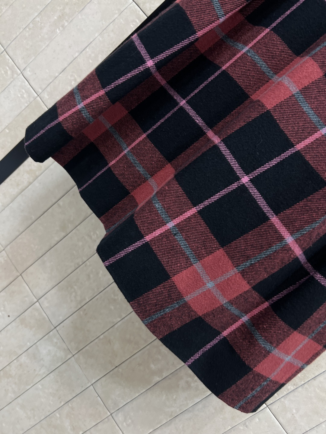 D家 25秋冬新款 复古格纹毛呢系列 泡泡袖小外套+西装外套+一片式百褶短裙+半身裙+短袖连衣裙+吊带连