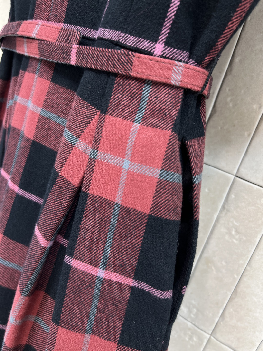 D家 25秋冬新款 复古格纹毛呢系列 泡泡袖小外套+西装外套+一片式百褶短裙+半身裙+短袖连衣裙+吊带连