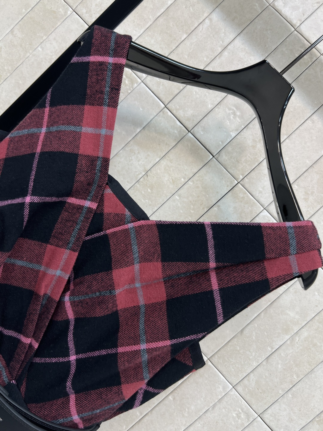 D家 25秋冬新款 复古格纹毛呢系列 泡泡袖小外套+西装外套+一片式百褶短裙+半身裙+短袖连衣裙+吊带连