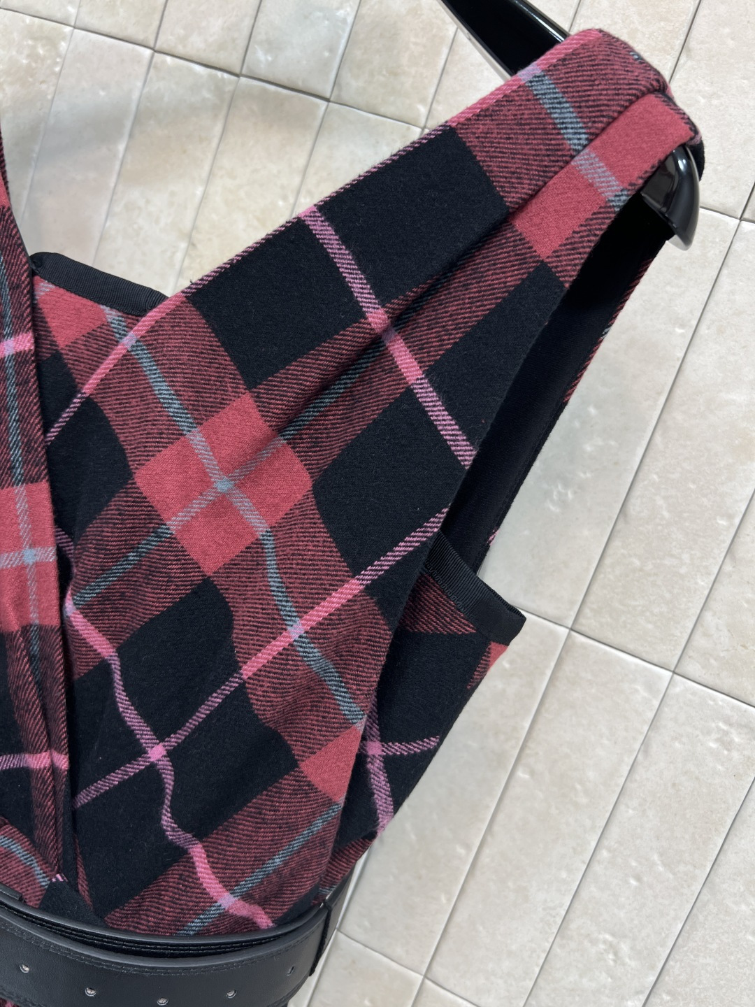 D家 25秋冬新款 复古格纹毛呢系列 泡泡袖小外套+西装外套+一片式百褶短裙+半身裙+短袖连衣裙+吊带连