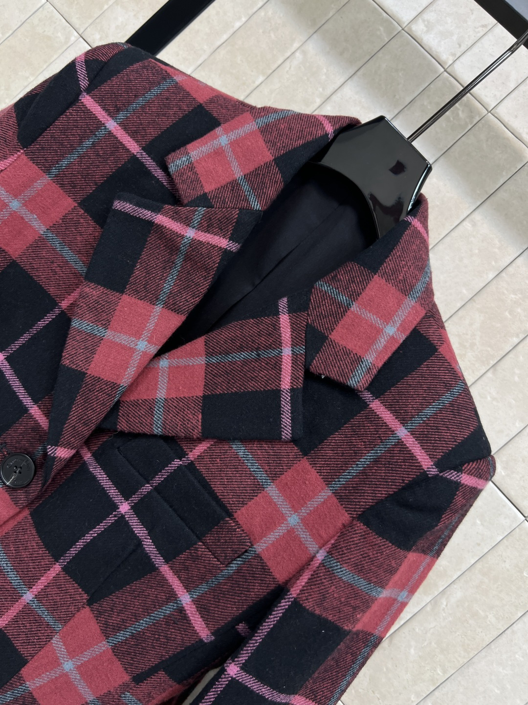 D家 25秋冬新款 复古格纹毛呢系列 泡泡袖小外套+西装外套+一片式百褶短裙+半身裙+短袖连衣裙+吊带连