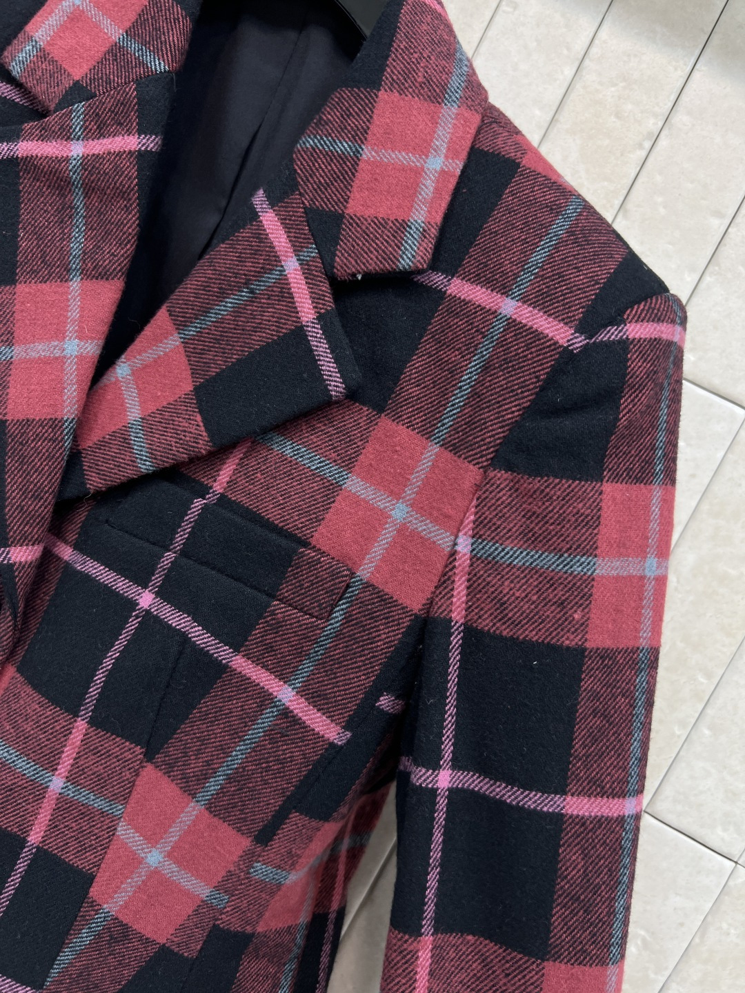 D家 25秋冬新款 复古格纹毛呢系列 泡泡袖小外套+西装外套+一片式百褶短裙+半身裙+短袖连衣裙+吊带连