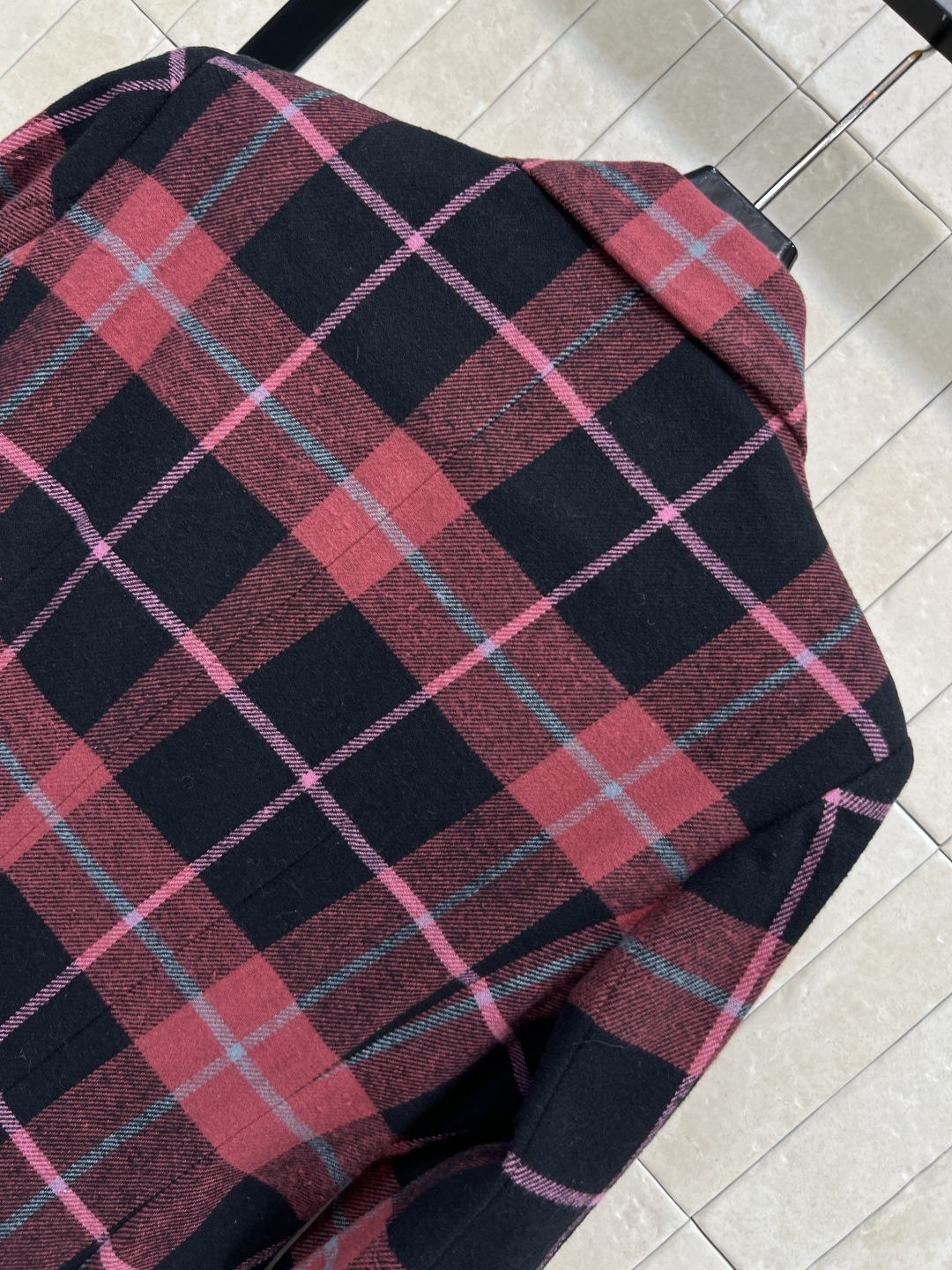 D家 25秋冬新款 复古格纹毛呢系列 泡泡袖小外套+西装外套+一片式百褶短裙+半身裙+短袖连衣裙+吊带连