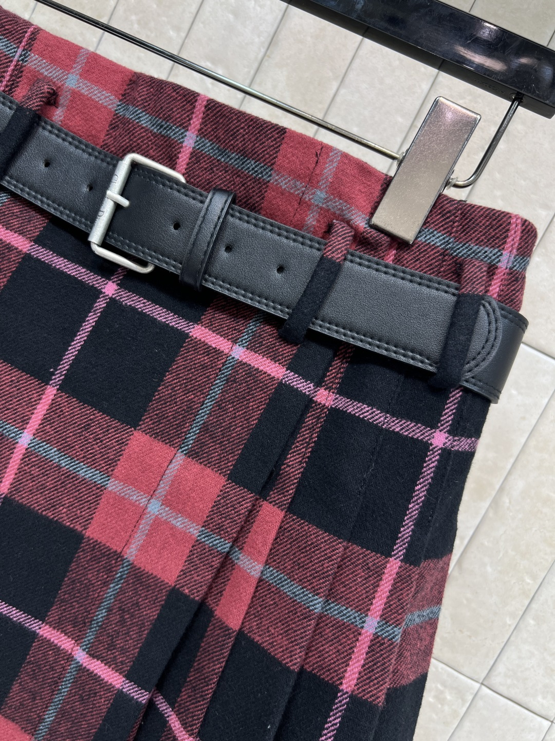 D家 25秋冬新款 复古格纹毛呢系列 泡泡袖小外套+西装外套+一片式百褶短裙+半身裙+短袖连衣裙+吊带连