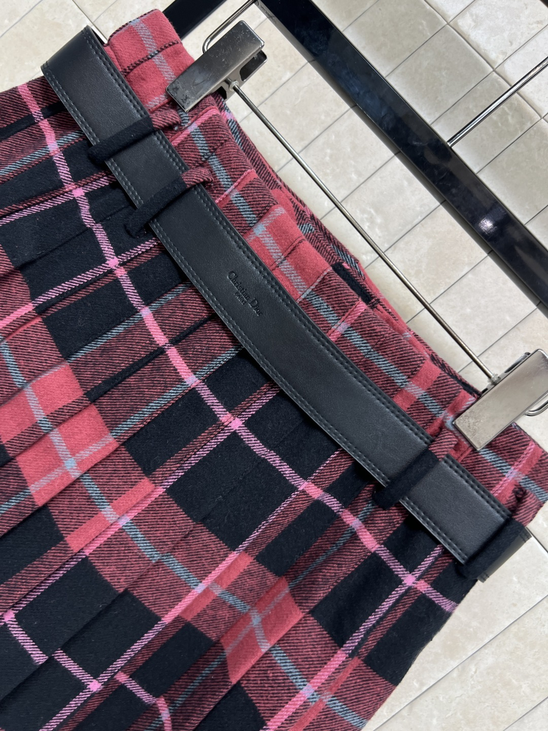 D家 25秋冬新款 复古格纹毛呢系列 泡泡袖小外套+西装外套+一片式百褶短裙+半身裙+短袖连衣裙+吊带连