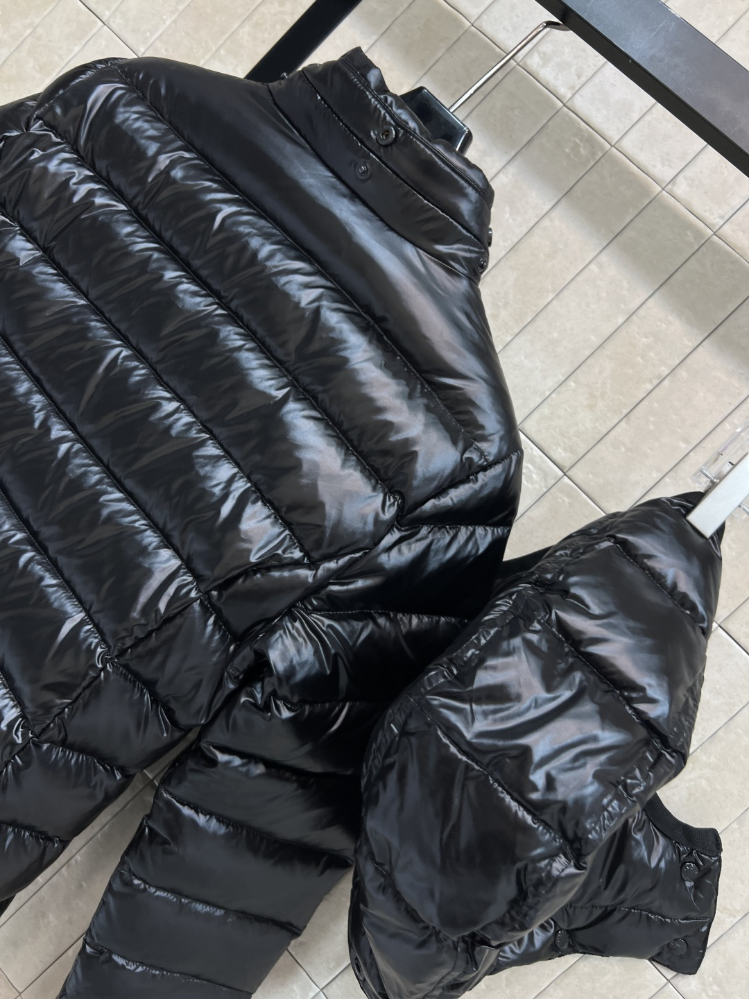 M家 25秋冬新款 连帽收腰 羽绒服 可拆卸连帽立领设计 修身羽绒服上身暖炉效果国标 90绒填充 上身妥