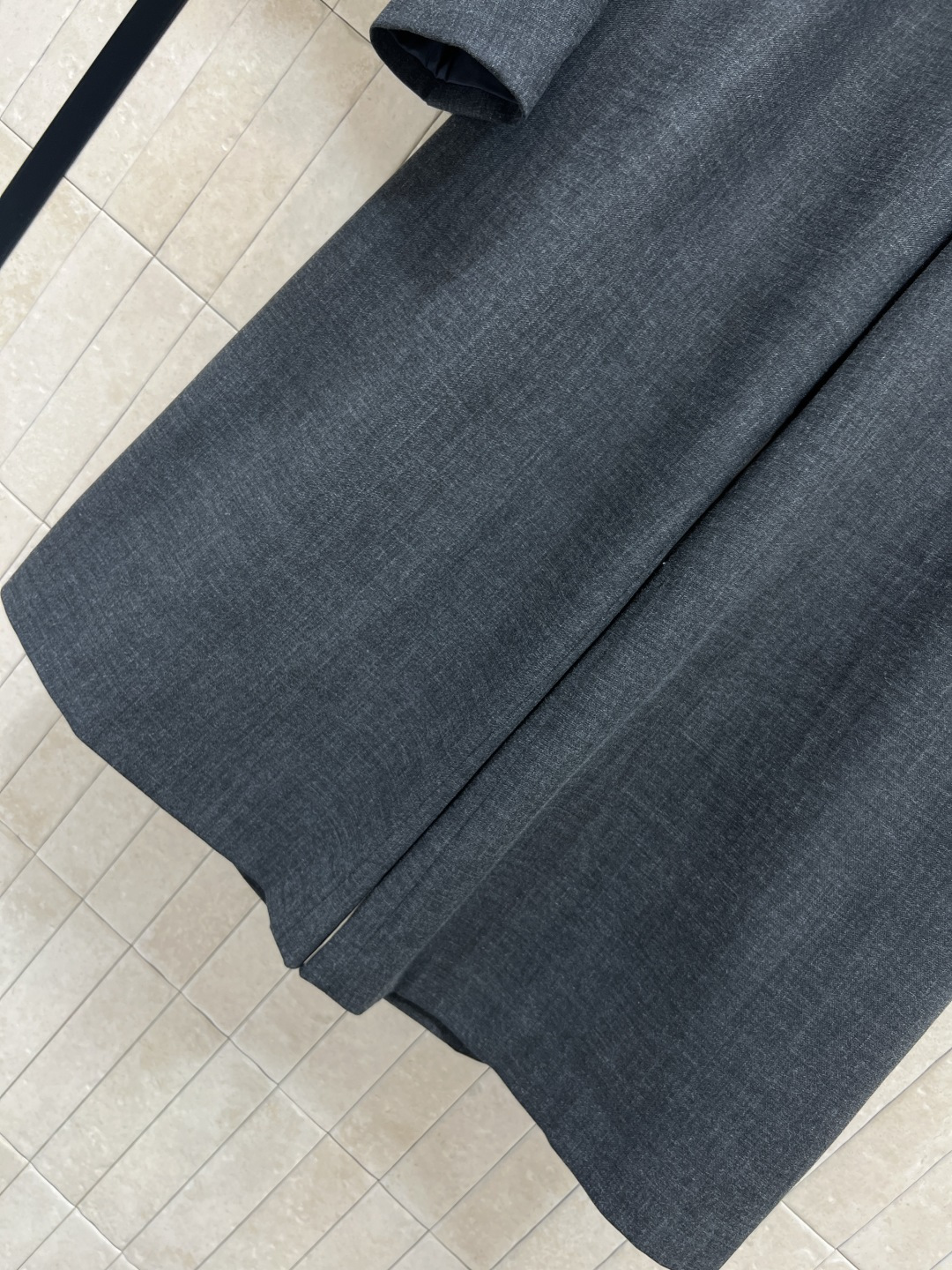 MIu家 25秋冬新款 圆领双排扣外套+高腰阔腿西裤 宽松版型舒适不挑人 面料不会过于硬挺 一套上身日常