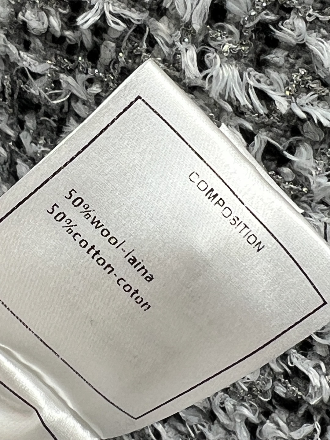 小香 25秋冬新款 圆领撞色口袋小香风外套 这种简约不简单又不失设计感的衣服简直太惹人爱了 上身超级贵气