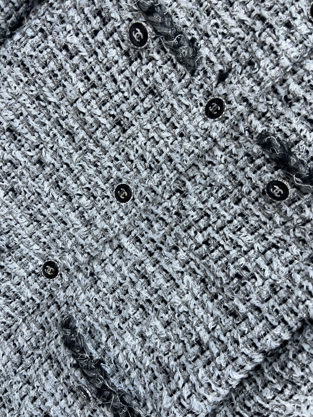 小香 25秋冬新款 圆领撞色口袋小香风外套 这种简约不简单又不失设计感的衣服简直太惹人爱了 上身超级贵气