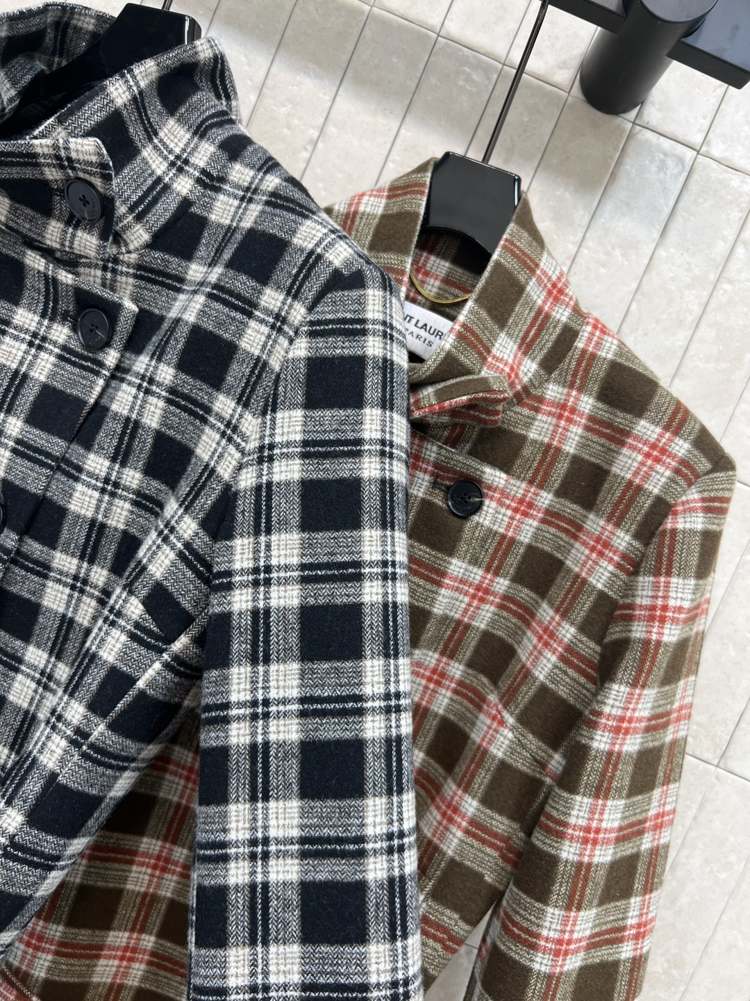 25秋冬新款 格纹毛呢立领腰带装饰外套 气质立领H版型 斜边排扣设计 打造英伦风减龄气质少女风 上身超级