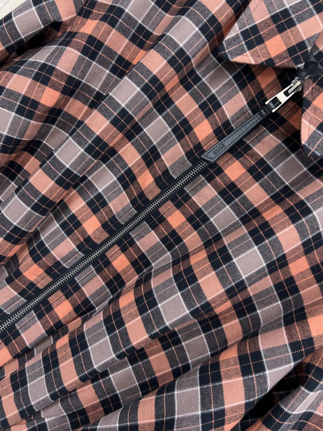 LW家 25秋冬新款 格纹套装 翻领褶皱外套+搭片半身裙 文艺的复古风 自带减龄感的少女风气质 经典的立