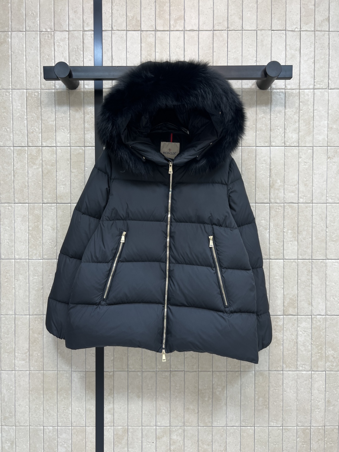 M家 25秋冬新款 连帽面包羽绒服 进口机器衍缝工艺 羽绒饱满柔软不压身 宽松A字廓形版型 掩盖瑕疵绝绝