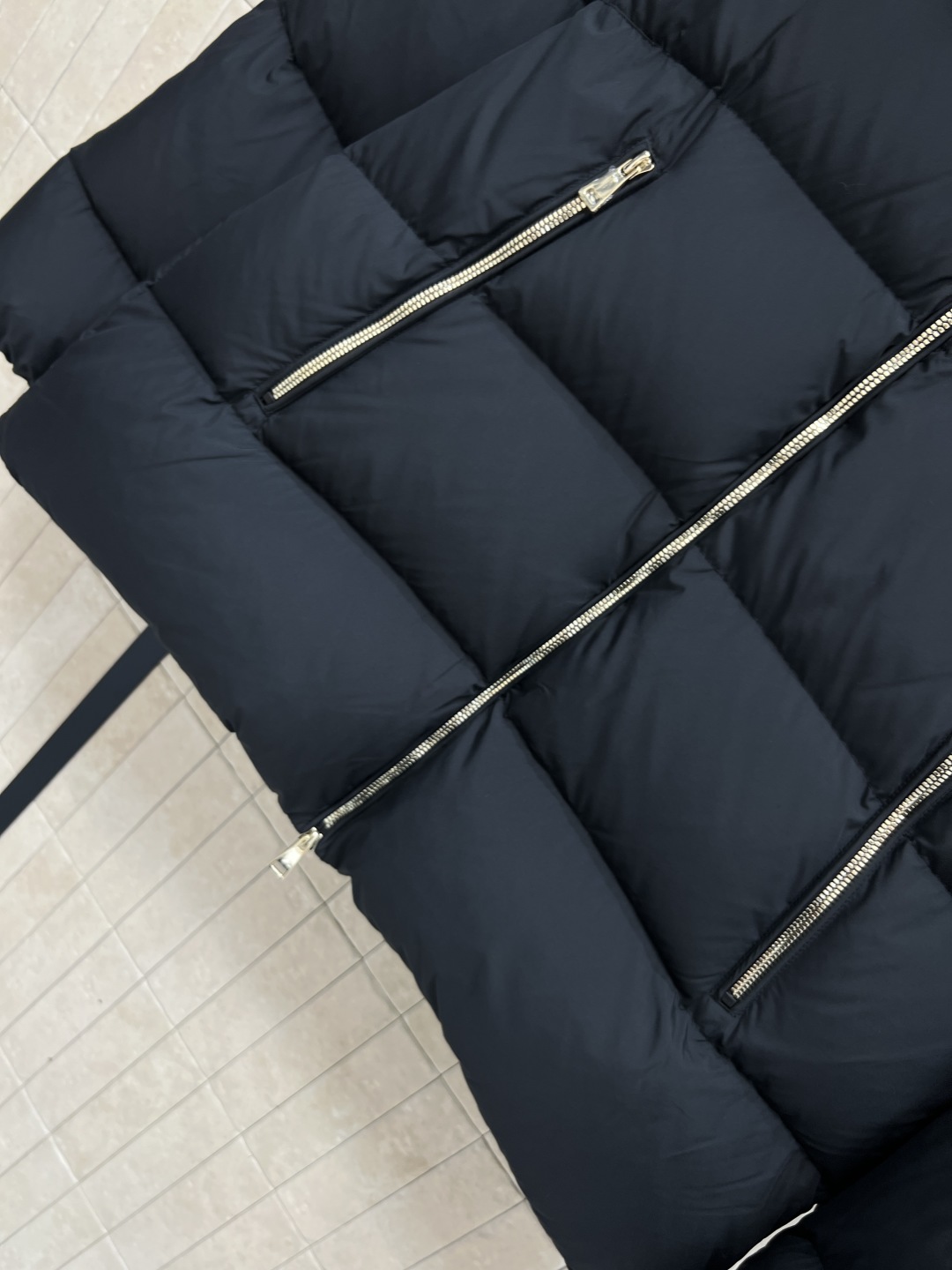 M家 25秋冬新款 连帽面包羽绒服 进口机器衍缝工艺 羽绒饱满柔软不压身 宽松A字廓形版型 掩盖瑕疵绝绝