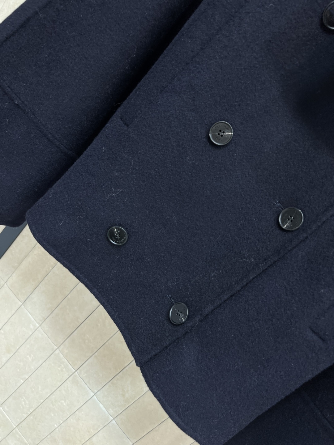 25秋冬新款 羊毛呢系带双排扣大衣 深蓝色纯色超温柔显气质系带领双排扣短款 蝙蝠袖版型超带气场拉身高 上