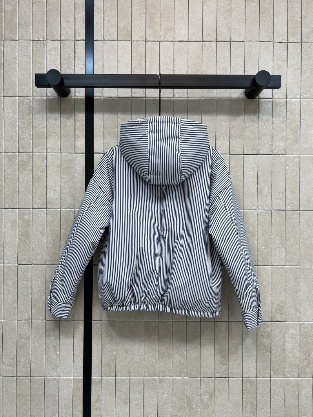 PD家 25秋冬新款 三角标连帽棉服 不挑身材的极简棉服 保暖又不臃肿 上身氧气感满满 保暖性up 衣服