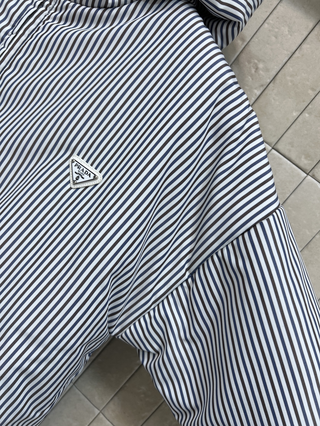 PD家 25秋冬新款 三角标连帽棉服 不挑身材的极简棉服 保暖又不臃肿 上身氧气感满满 保暖性up 衣服