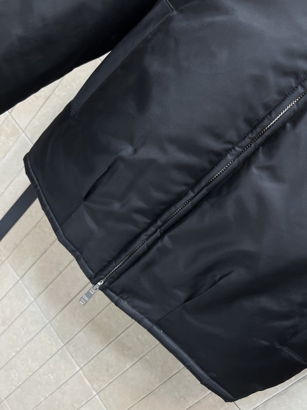 PD家 25秋冬新款 三角标连帽棉服 不挑身材的极简棉服 保暖又不臃肿 上身氧气感满满 保暖性up 衣服