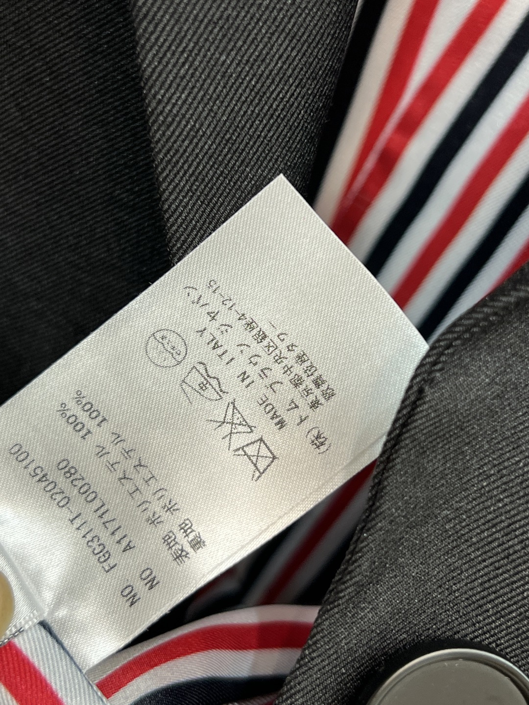 TB家 25秋冬新款 翻领西装外套 YB定制的经典彩条元素里衬 翻领立体修身剪裁版型 自带减龄的学院风少