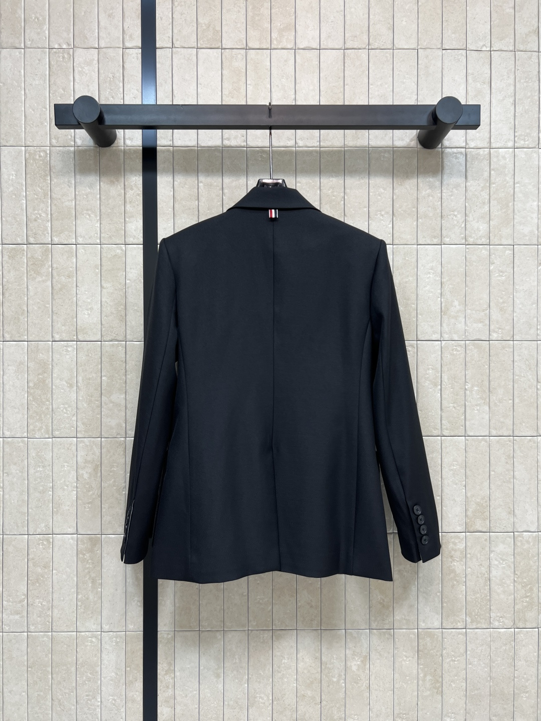 TB家 25秋冬新款 翻领西装外套 YB定制的经典彩条元素里衬 翻领立体修身剪裁版型 自带减龄的学院风少