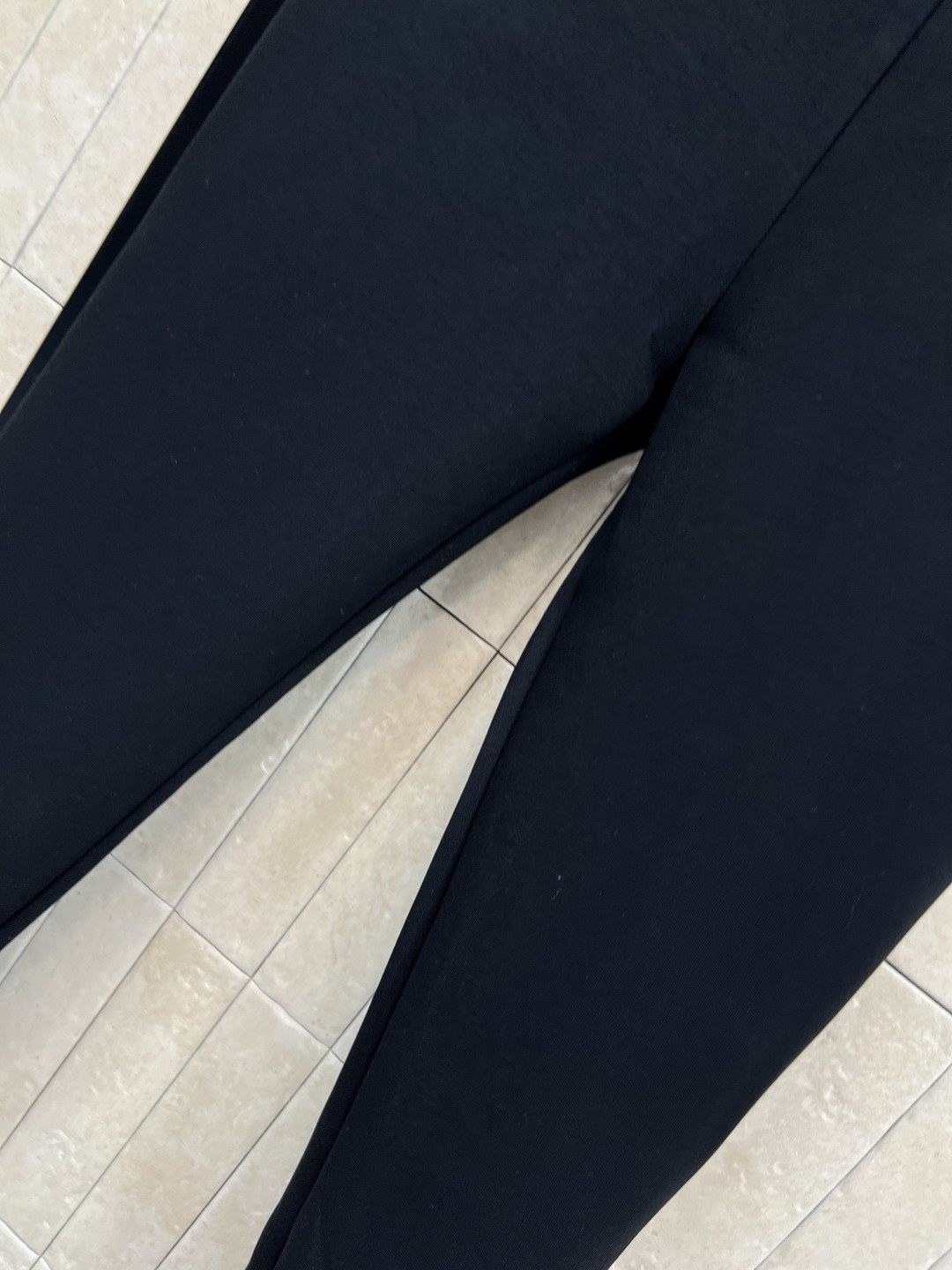 FD家 25秋冬新款 人手必备打底裤 字母织带腰节设计 带弹力的紧身裤型 上身百搭各种衣服 FF字母刺绣