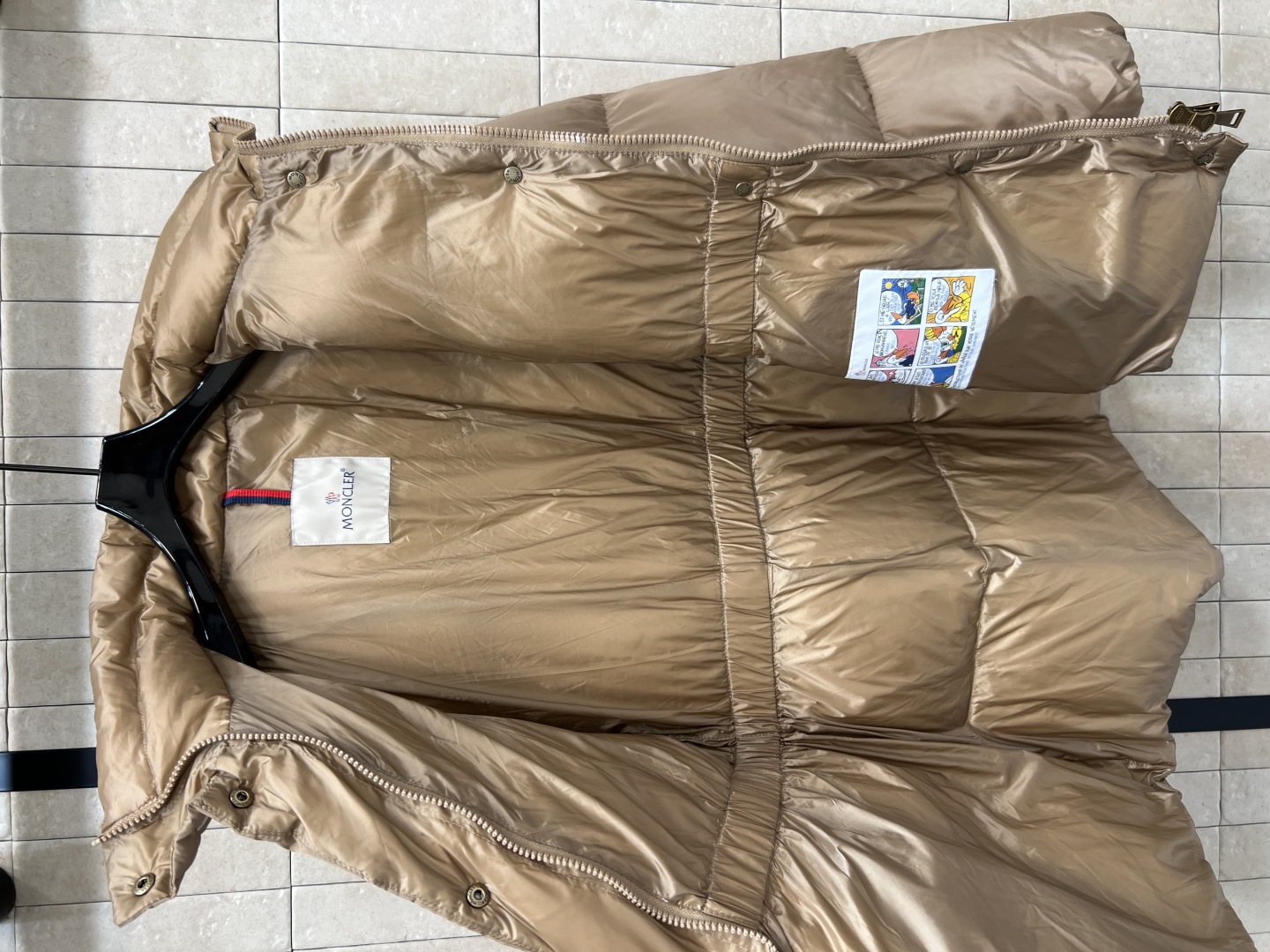 M家 25秋冬新款 连帽收腰羽绒服 连帽可拆卸立领+松紧收腰的设计 上身立显身材 冬季必备的保暖神器 百