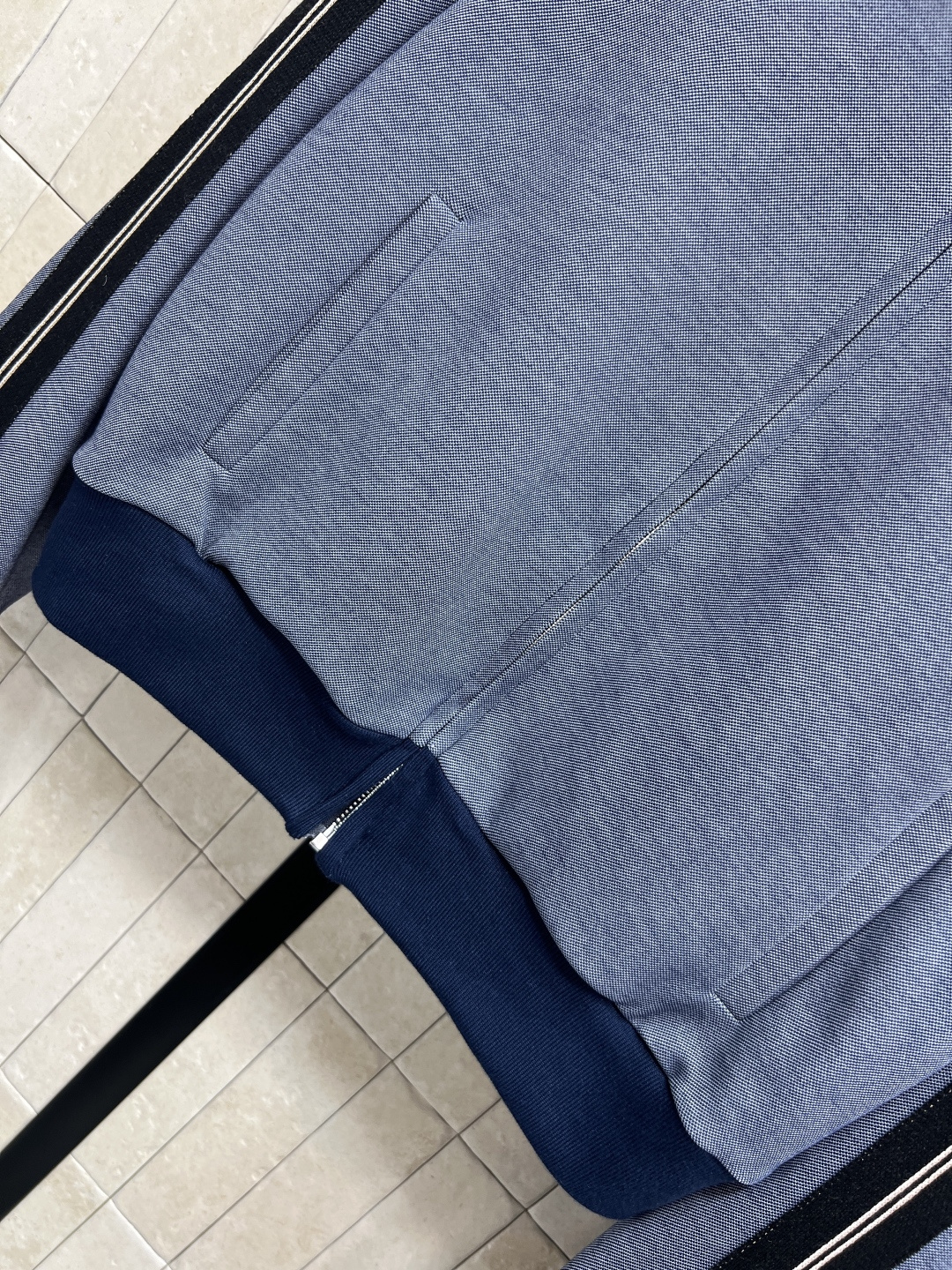 MIu家 25秋冬新款 螺纹立领外套+高腰阔腿裤 一套搭配绝绝子 撞色条纹织带拼接 一套上身更加显高起来