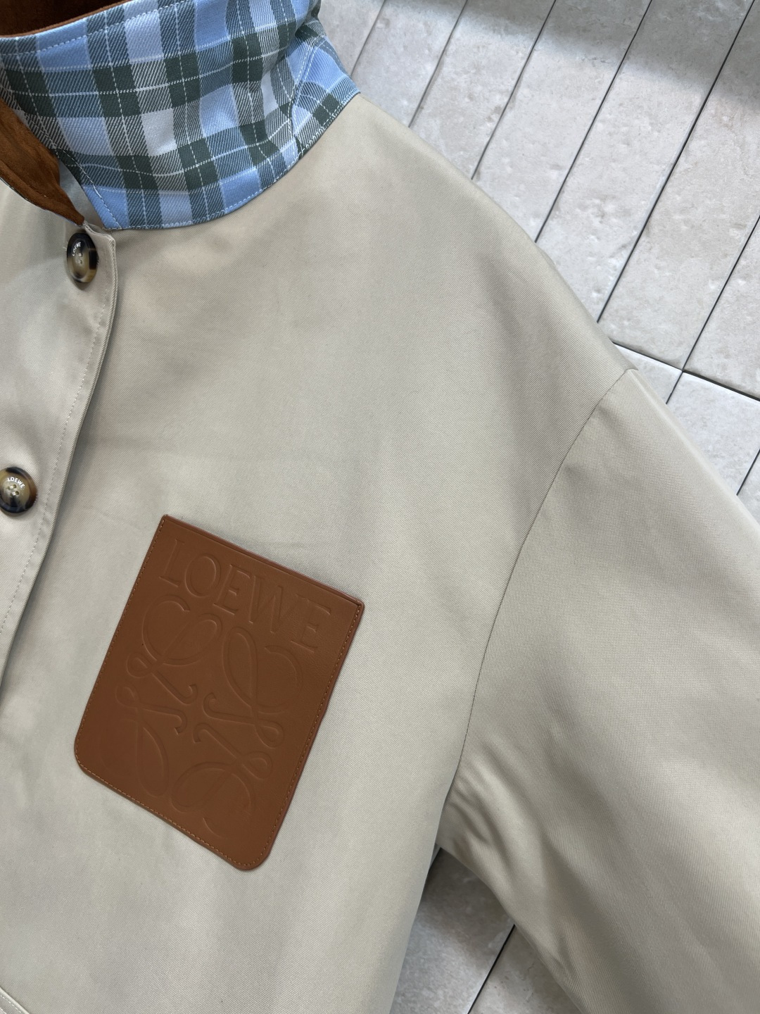 LW家 25秋冬新款 鹿皮绒翻领拼接夹克外套 鹿皮绒+复古格纹拼接翻领/袖口设计 经典宽松夹克版型干练帅