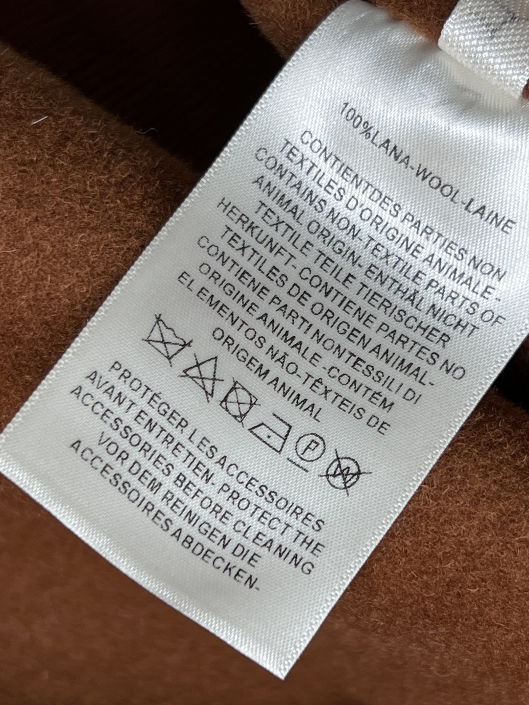 H家 25秋冬新款 深棕色双面呢羊毛立领马甲 纯手工制作双面尼羊绒拼接螺纹立领 下摆 简约又不失气场多口