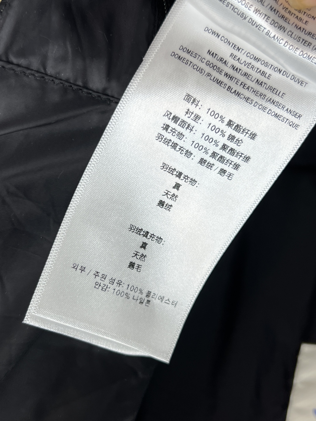 BUR家 25秋冬新款 格纹连帽立领羽绒服 格纹连帽可隐藏设计 宽松廓形设计上身显瘦又复古时髦 拼接的经