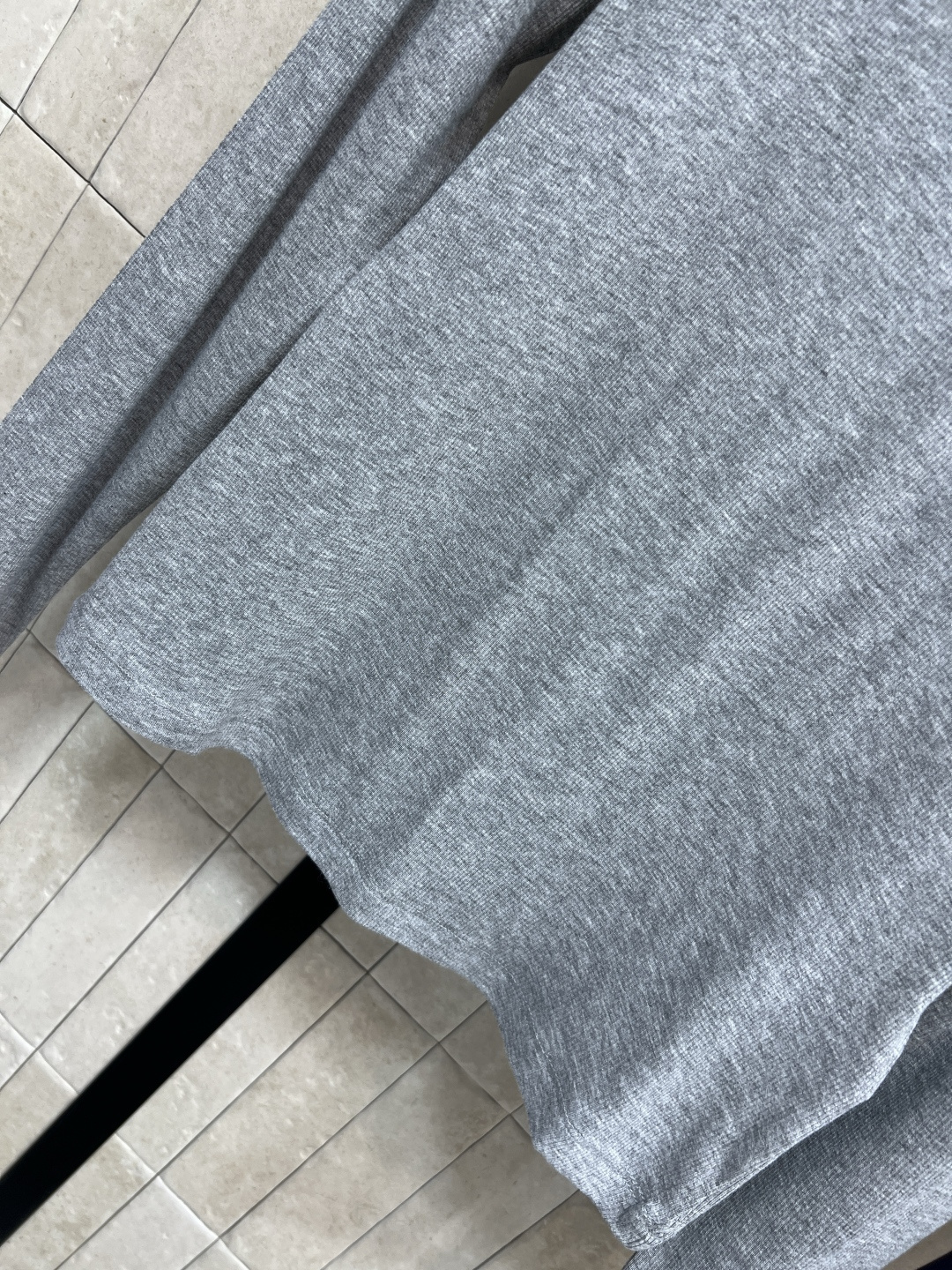 25秋冬新款 圆领打底衫 版型修身显瘦 纯棉面料 质感细腻柔软 日常时髦且百搭 纯色简约又经典系列 圆领