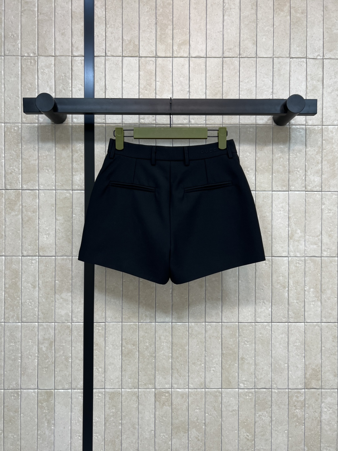 G家 25秋冬新款 翻领收腰西装外套+高腰西装短裤 一套搭配满分的气质感 不管是逛街聚会或者OL上班族 