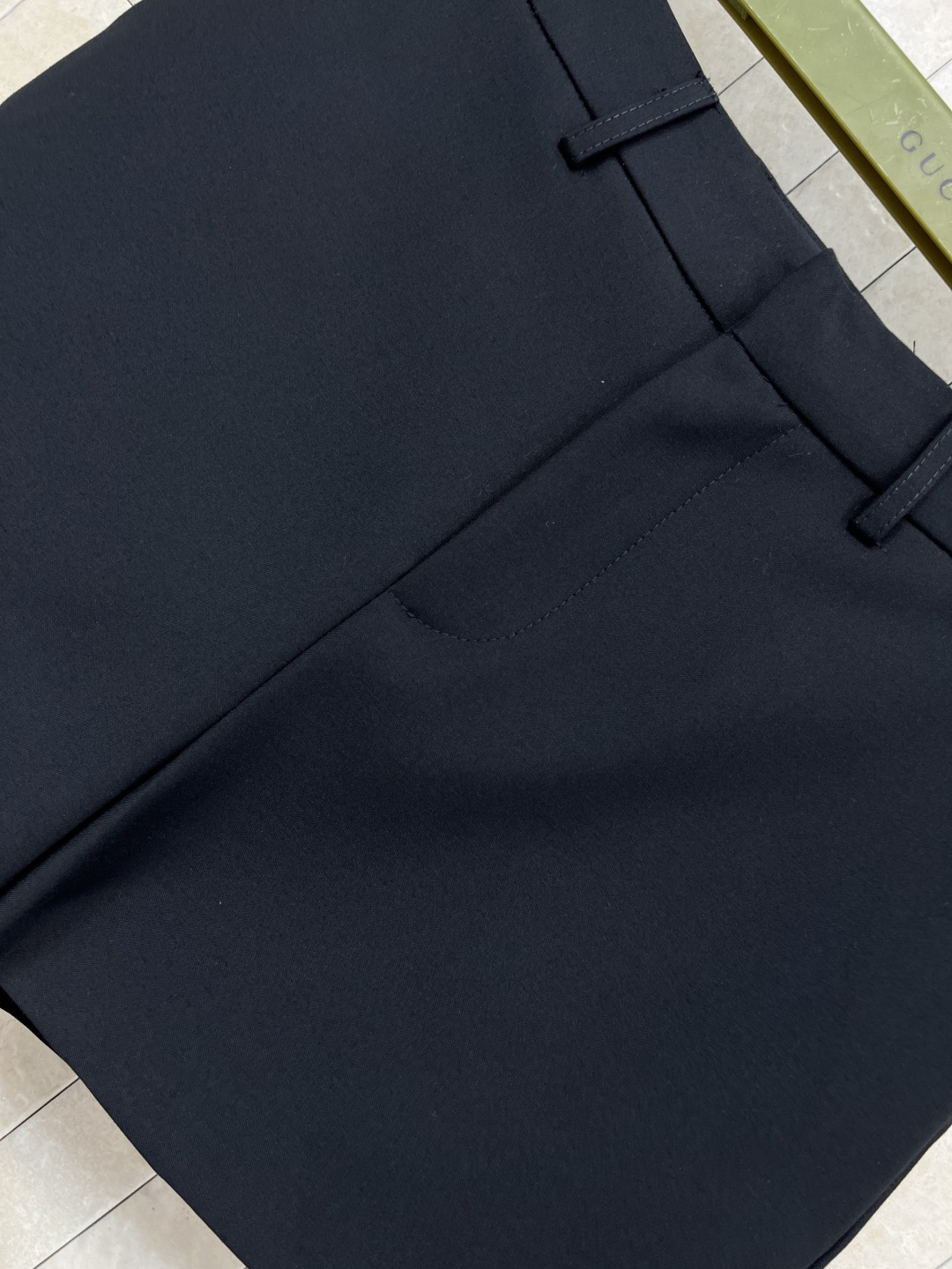 G家 25秋冬新款 翻领收腰西装外套+高腰西装短裤 一套搭配满分的气质感 不管是逛街聚会或者OL上班族 