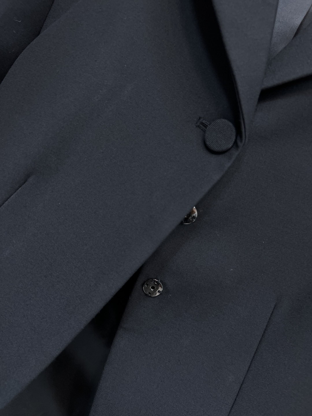 G家 25秋冬新款 翻领收腰西装外套+高腰西装短裤 一套搭配满分的气质感 不管是逛街聚会或者OL上班族 