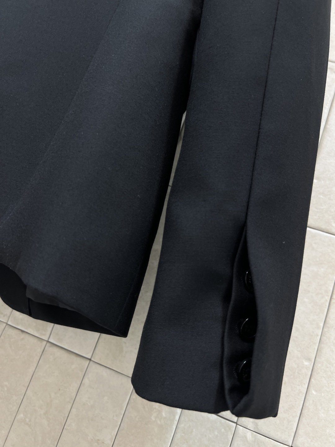 G家 25秋冬新款 翻领收腰西装外套+高腰西装短裤 一套搭配满分的气质感 不管是逛街聚会或者OL上班族 