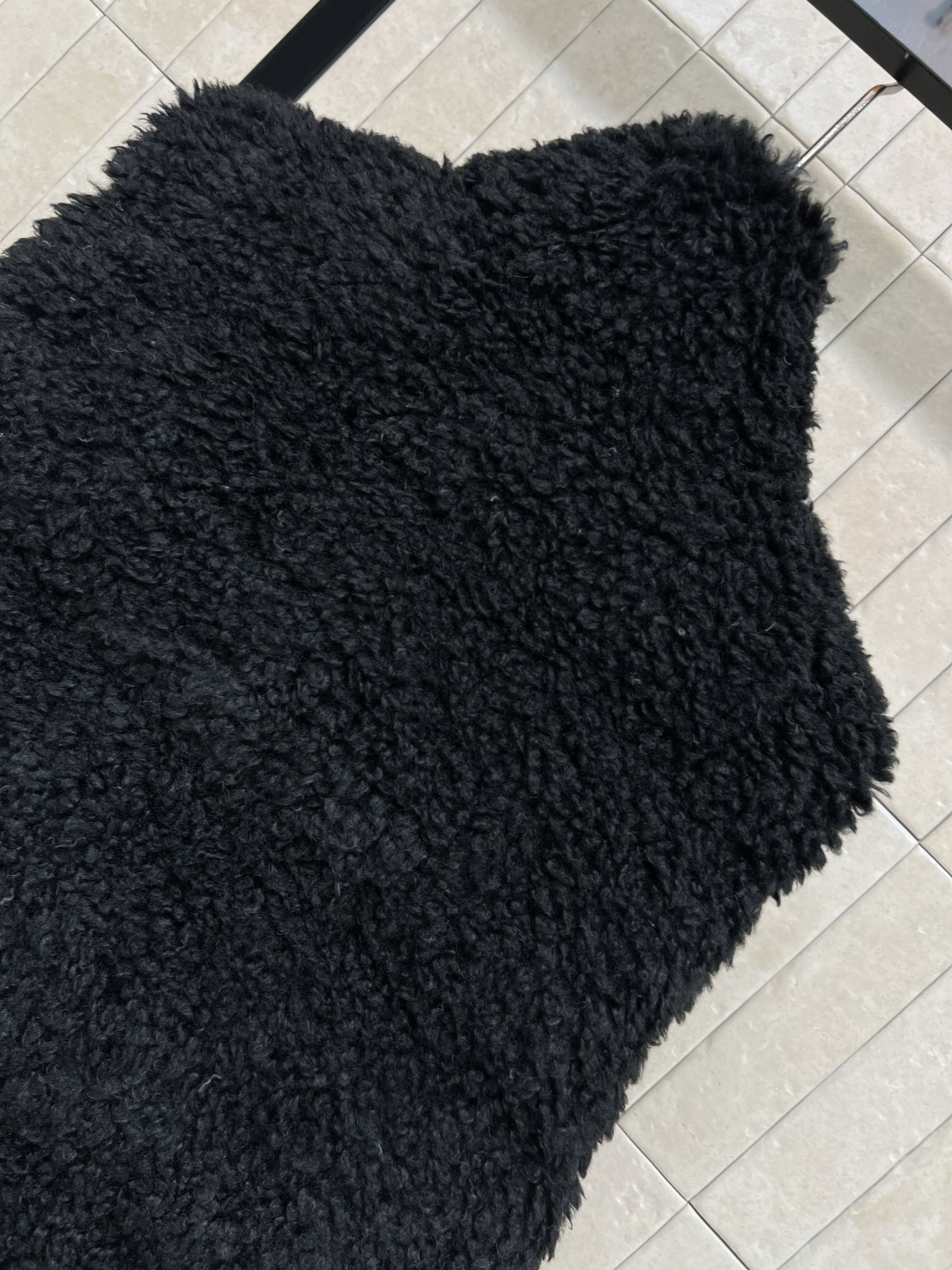 M家 25秋冬新 羊羔毛羽绒马甲 外层仿羊羔绒 柔软又保暖 内里填充高品质羽绒 冬天穿超暖和 立领+双向