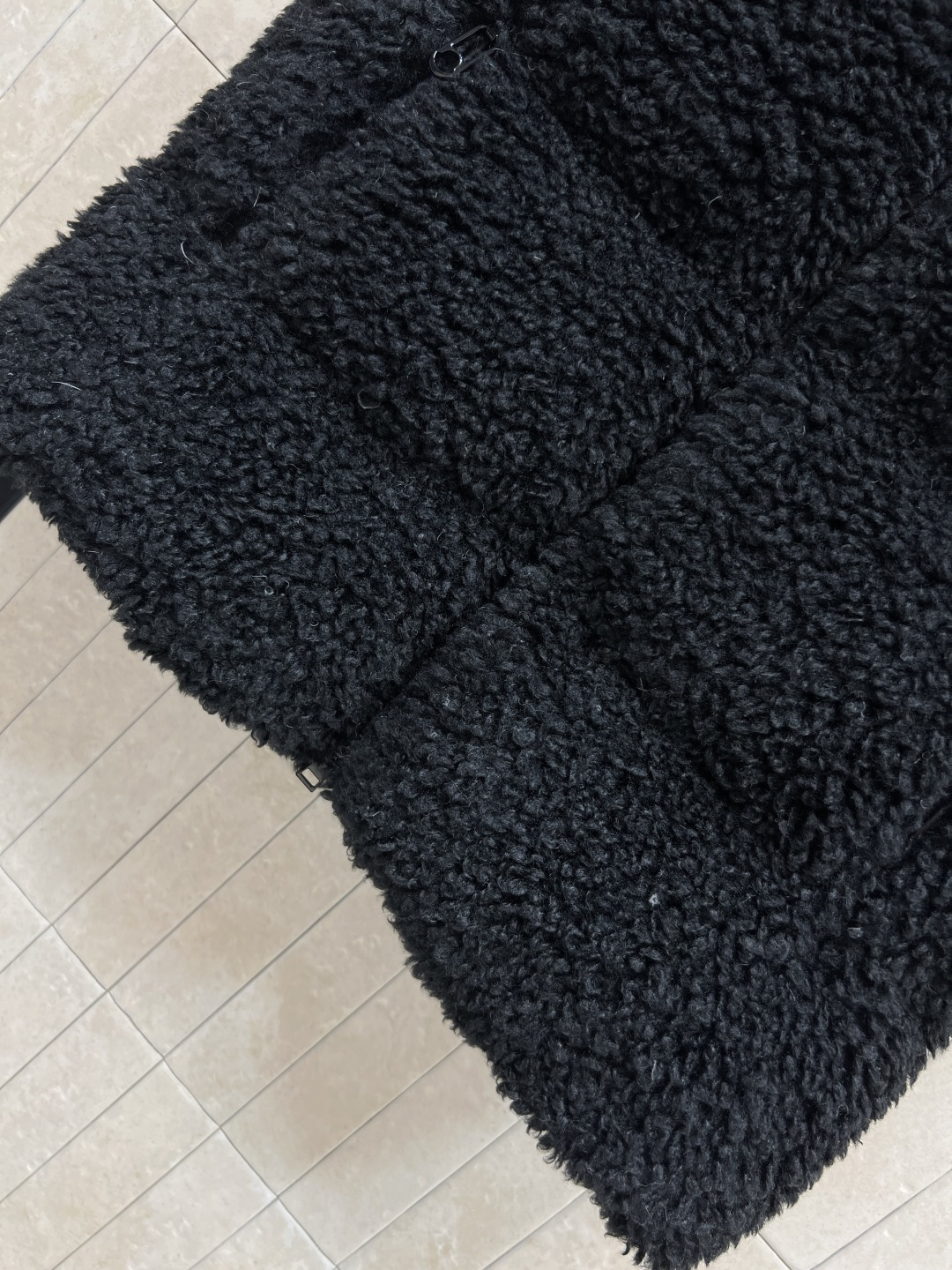 M家 25秋冬新 羊羔毛羽绒马甲 外层仿羊羔绒 柔软又保暖 内里填充高品质羽绒 冬天穿超暖和 立领+双向