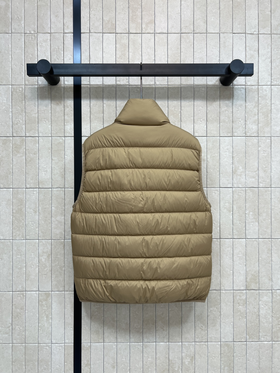 M家 25秋冬新款 立领羽绒马甲 高密锦纶面料防风防泼水 国标90鹅绒填充 保暖又轻盈 立领+双向拉链门