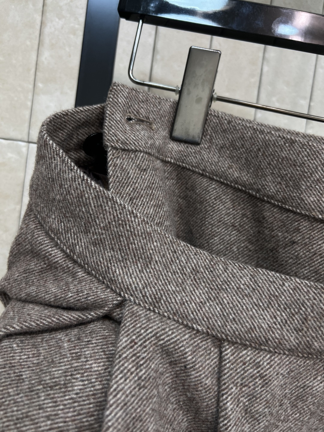 BC家 25秋冬新款 毛呢一片式压褶半裙 高腰A字版型 适合多种身高 面料柔软厚度适中 秋冬穿超合适 压