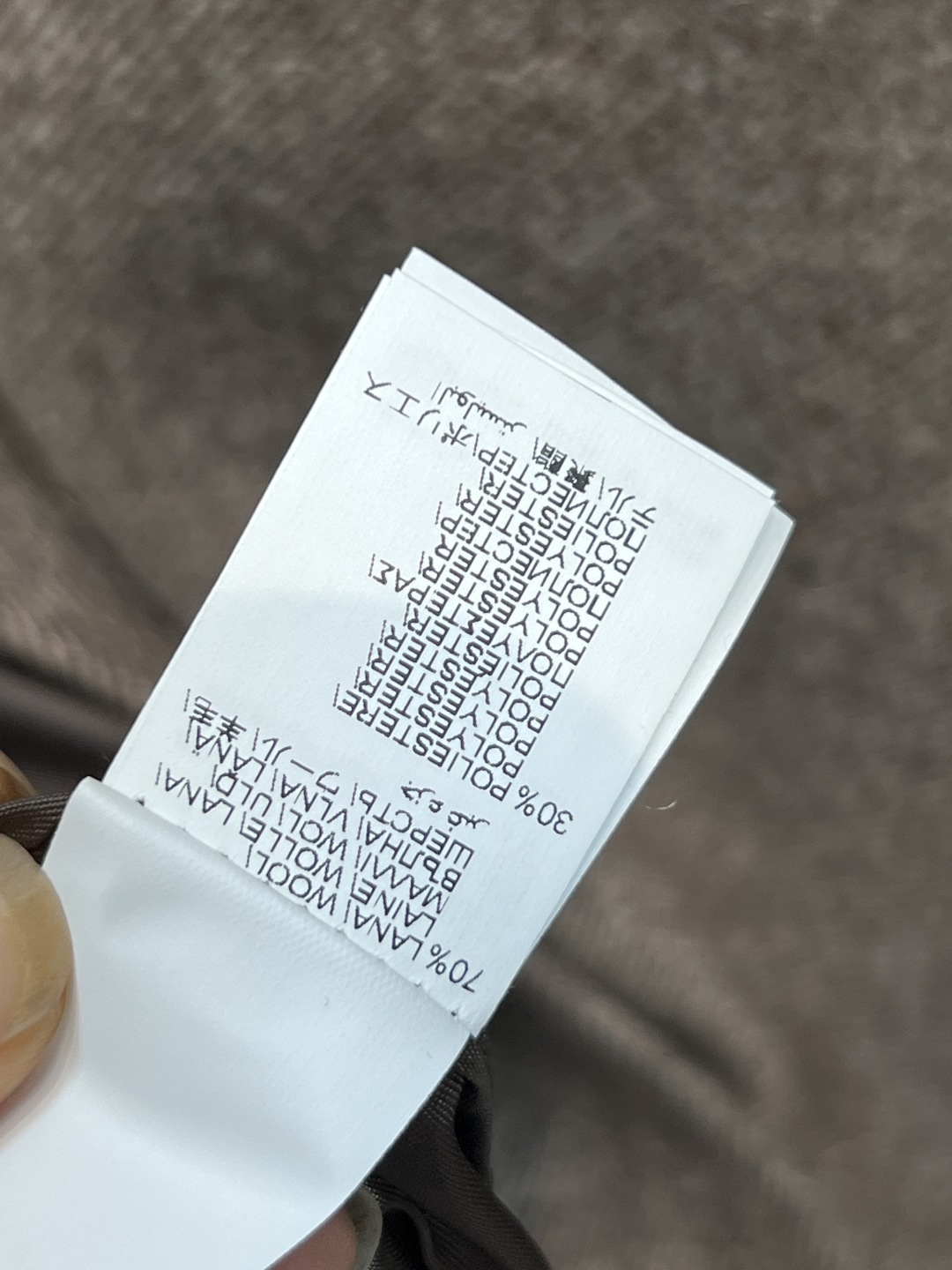 BC家 25秋冬新款 羊毛立领长外套 采用高品质羊毛 柔软又保暖 秋冬穿超合适！灰色调复古感满满 低调又