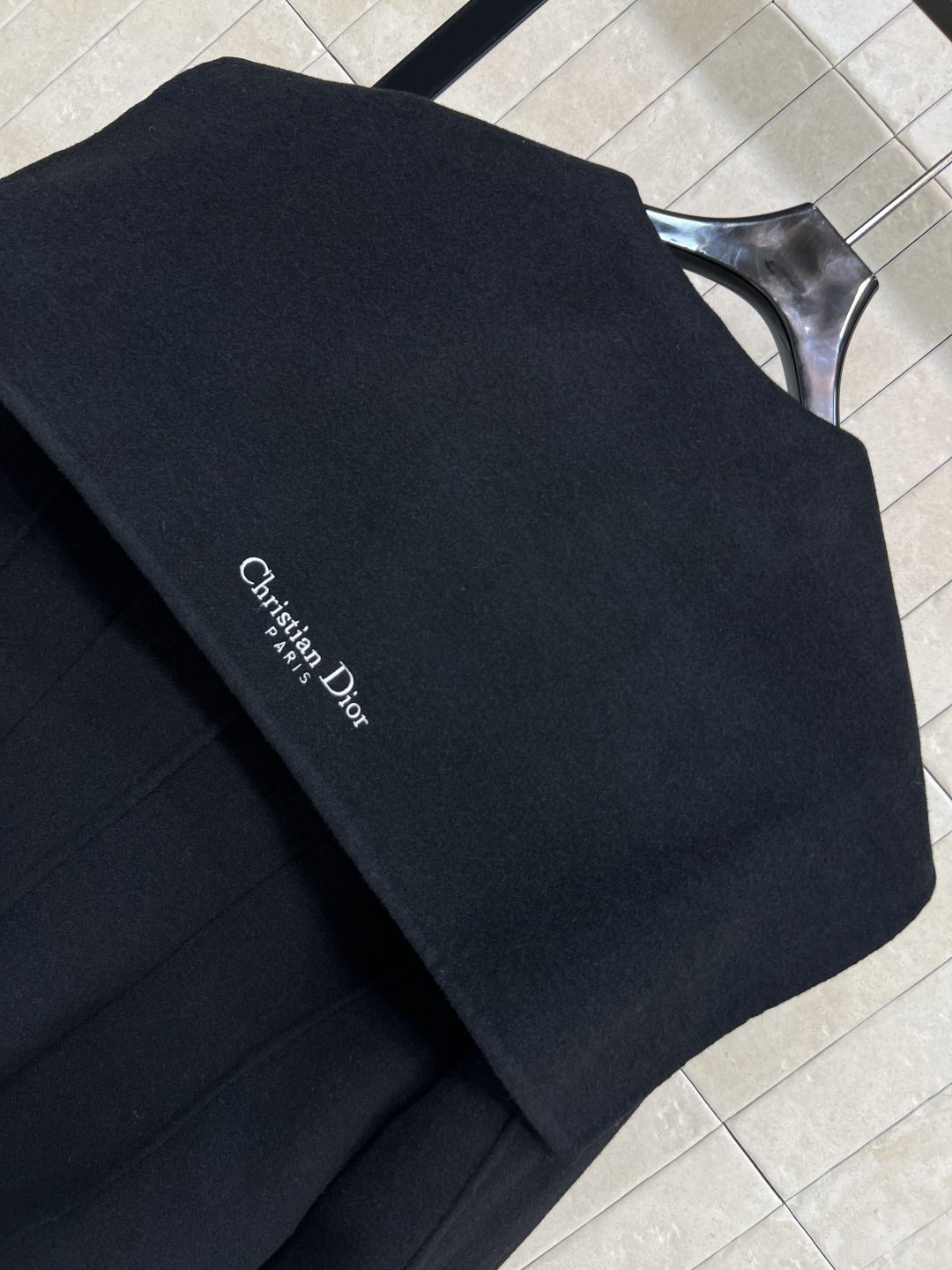 D家 25秋冬新款 海军领羊毛短款外套 黑色羊毛材质 柔软又保暖 秋冬穿超合适！ 定制logo三颗纽扣设