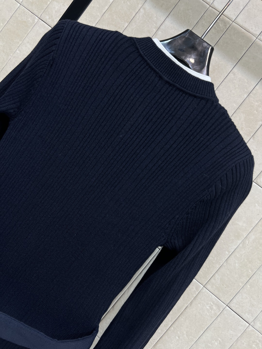 Self 25秋冬新款 藏蓝针织长款连衣裙 秋冬穿超舒服！立领+金色纽扣+腰带 复古小香风感满满 袖口白