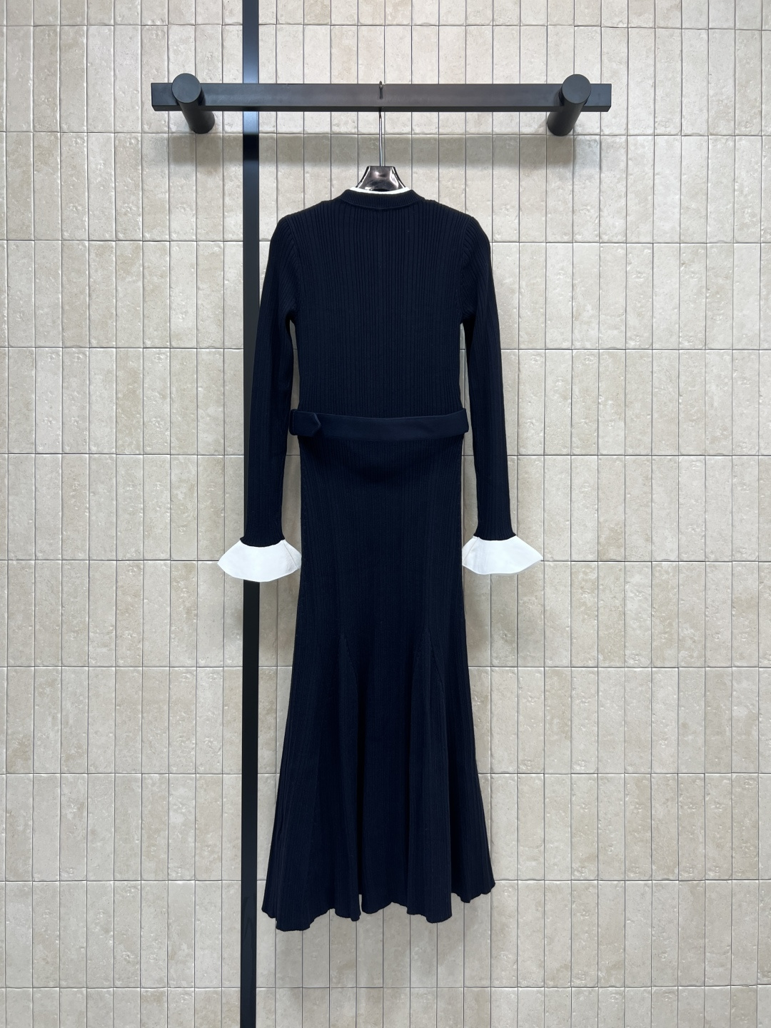 Self 25秋冬新款 藏蓝针织长款连衣裙 秋冬穿超舒服！立领+金色纽扣+腰带 复古小香风感满满 袖口白