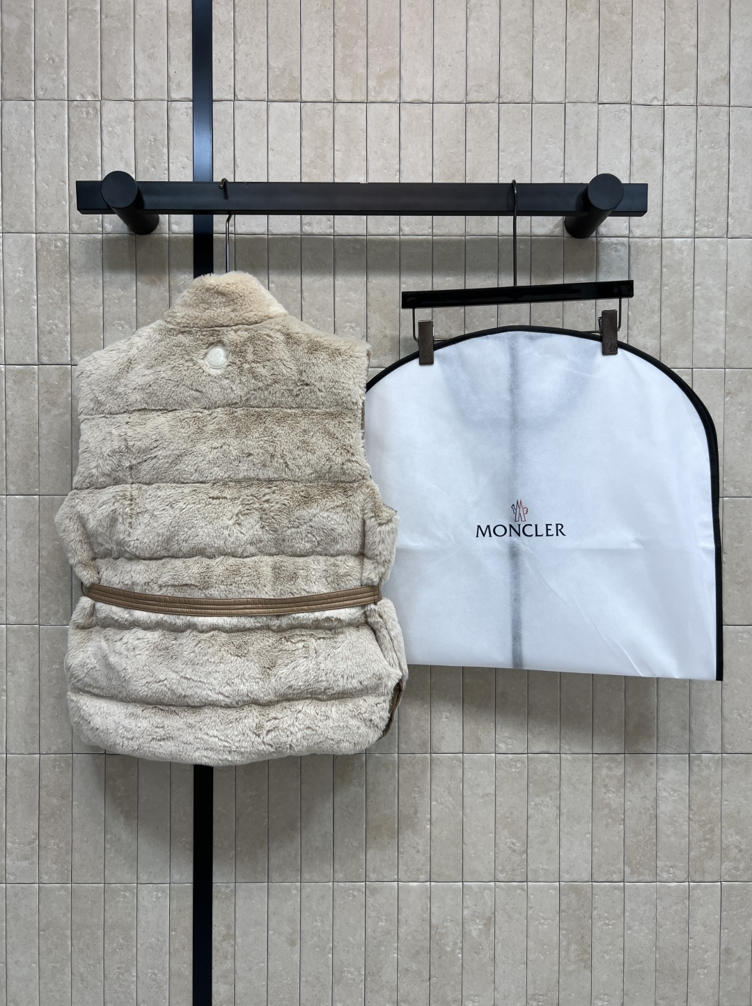 M家 25秋冬新款 泰迪绒羽绒立领马甲 外层柔软泰迪绒+内衬哑光合成面料 国标90鹅绒填充 轻盈又保暖 