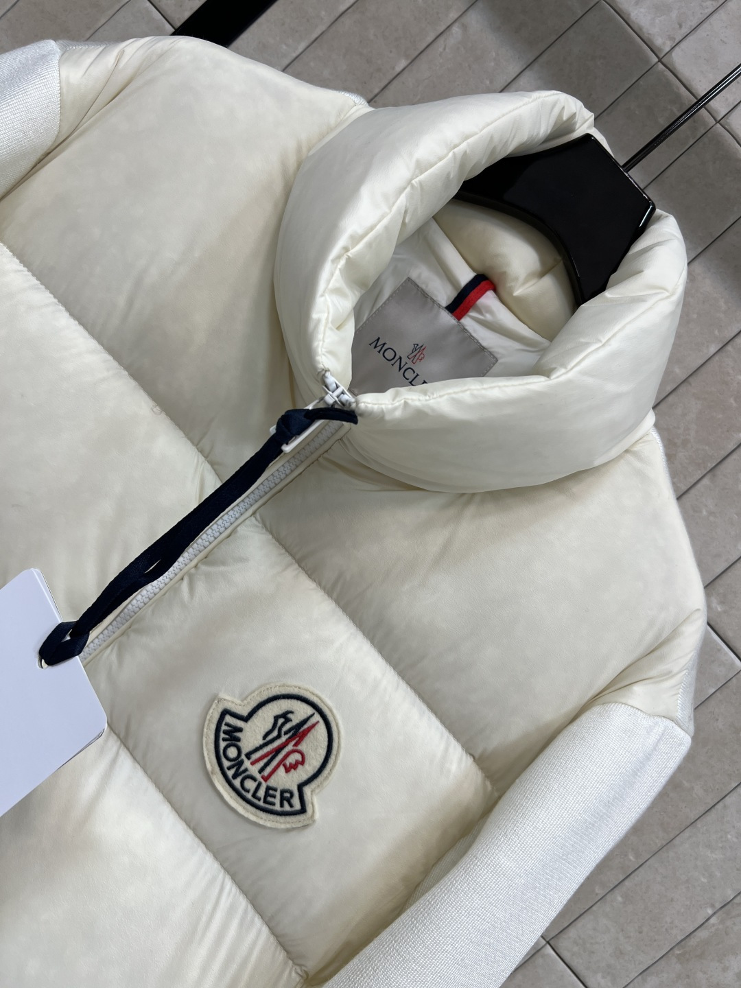 M家 25秋冬新款 针织拼接羽绒外套 针织袖口拼接羽绒衣身设计 柔软舒适又保暖 国标90鹅绒填充 秋冬穿