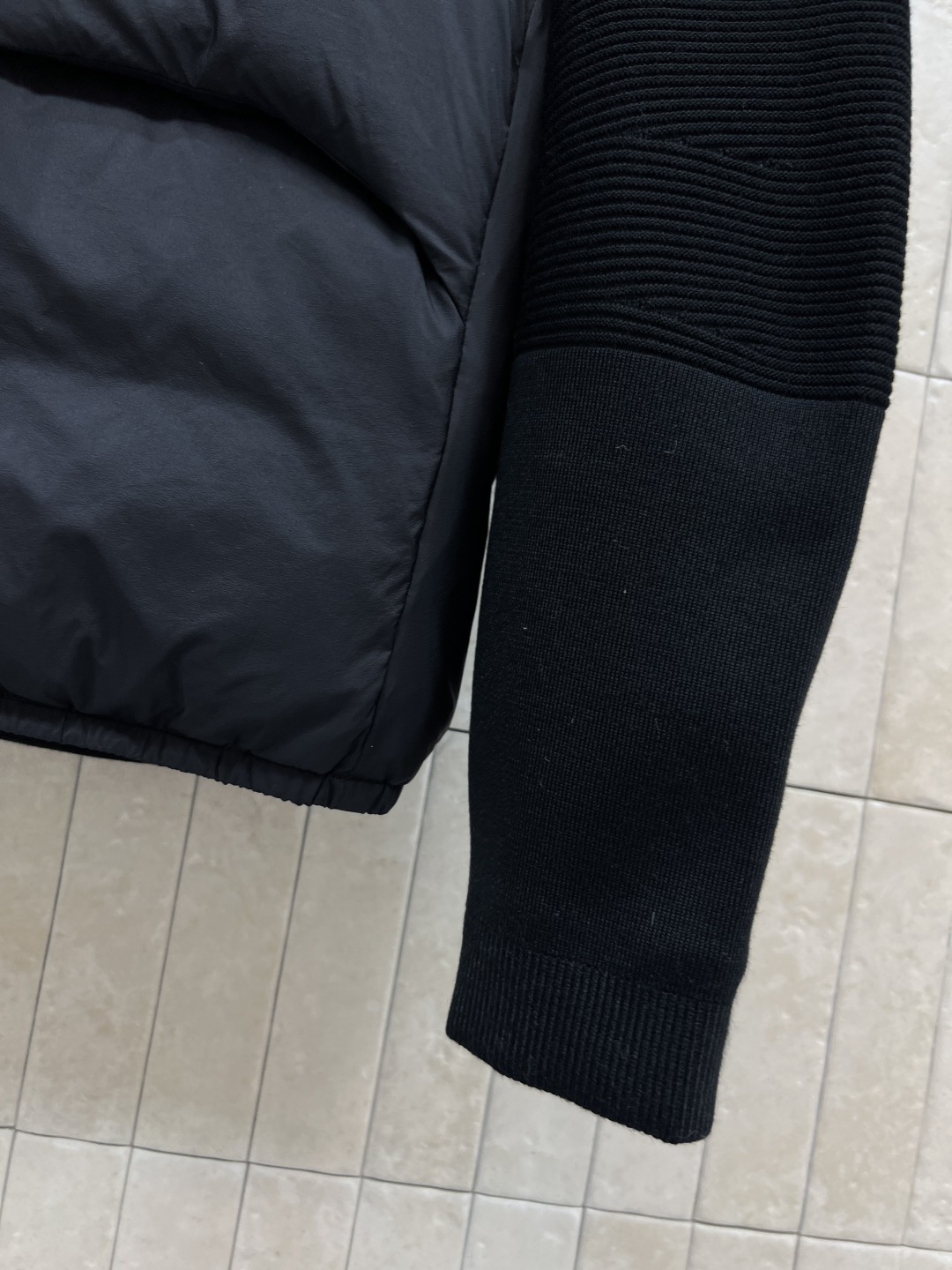 M家 25秋冬新款 针织拼接羽绒外套 针织袖口拼接羽绒衣身设计 柔软舒适又保暖 国标90鹅绒填充 秋冬穿