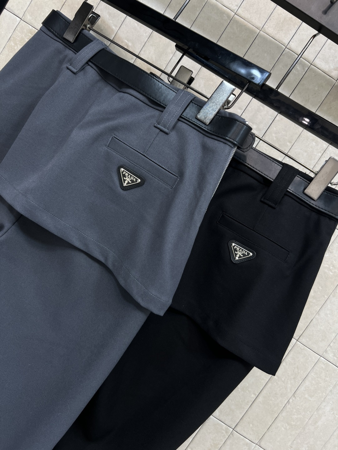 PD家 25秋冬新款 假两件臀帘西装微喇裤 定制西装面料垂坠感超赞 微喇设计 显瘦显腿长超友好！假两件臀