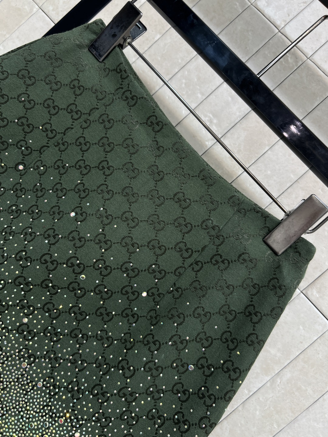 G家 25秋冬新款 双G提花烫钻短裙 定制YB进口双G提花面料 质感高级挺括 绿色和酒红色可选 内衬绗缝